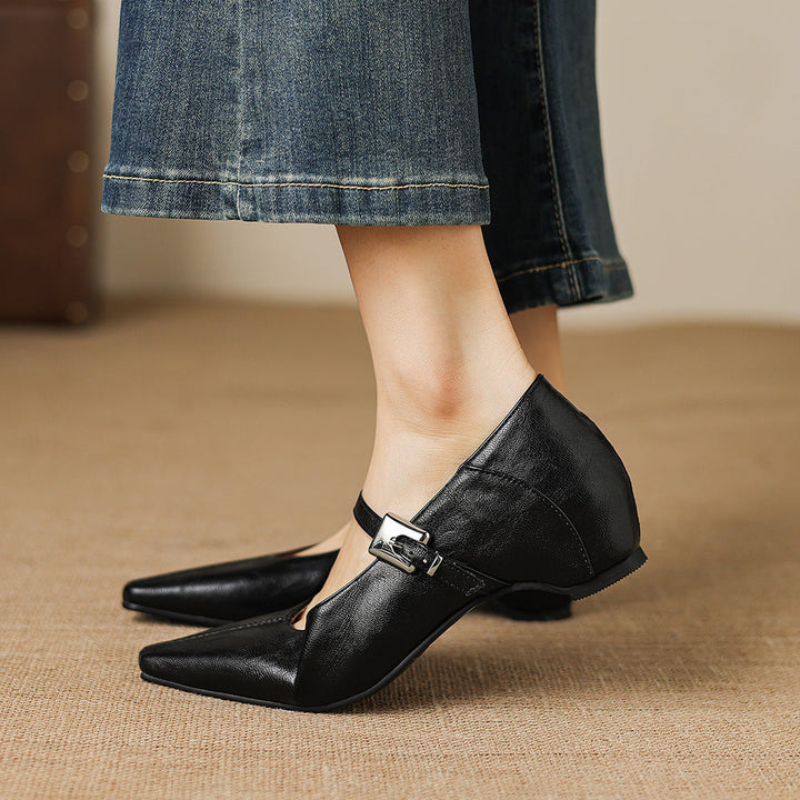 Nelia Pointed Toe Leather Flat Pumps