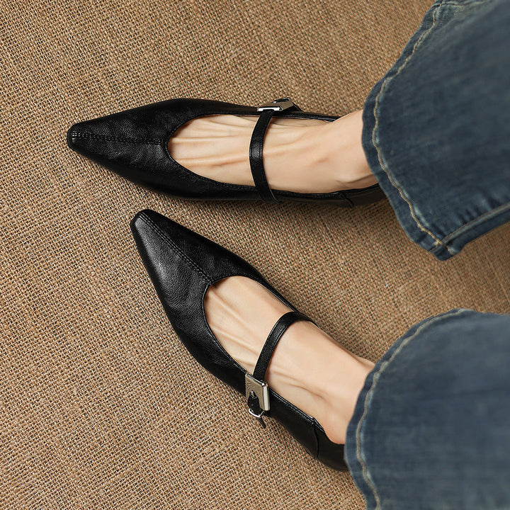 Nelia Pointed Toe Leather Flat Pumps