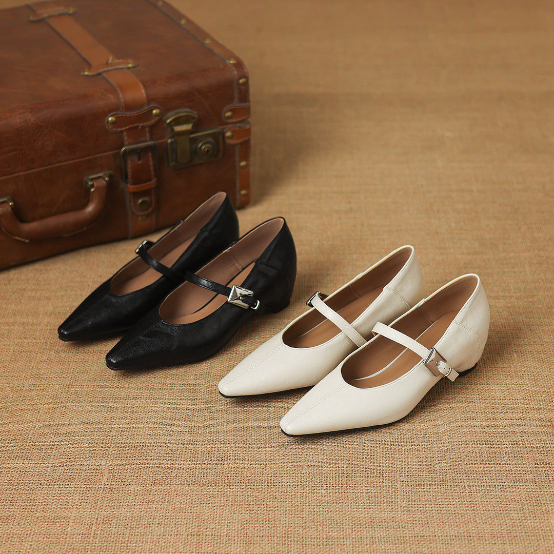 Nelia Pointed Toe Leather Flat Pumps