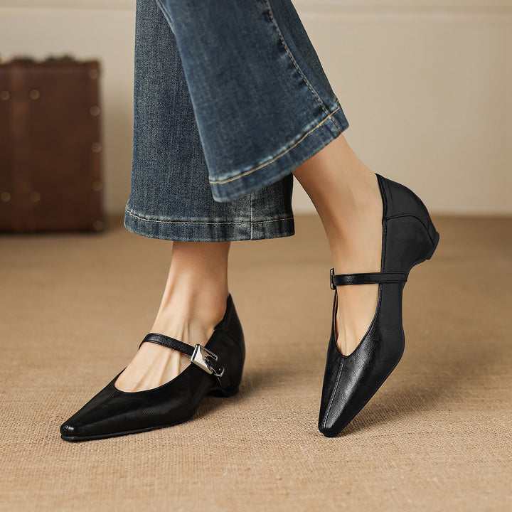 Nelia Pointed Toe Leather Flat Pumps