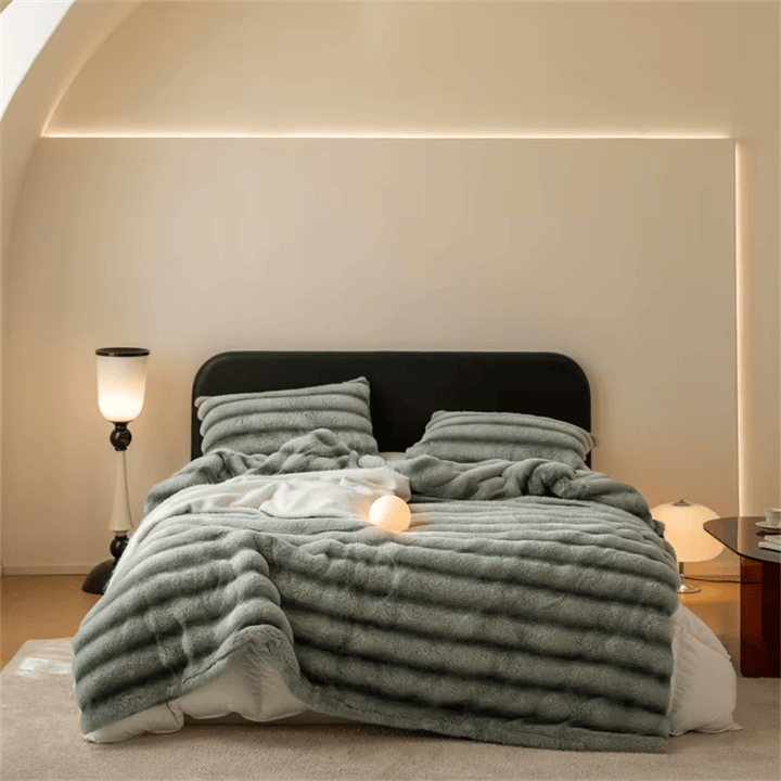 Soft Skin Throw Blanket - HESTON MANOR