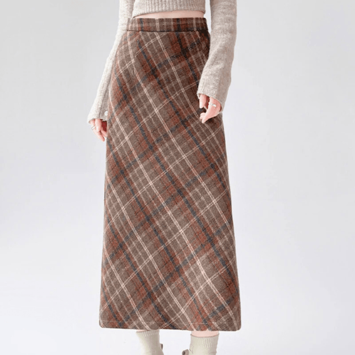Elliott Cambridge Wool Skirt - Timeless Plaid Midi - Heston Manor